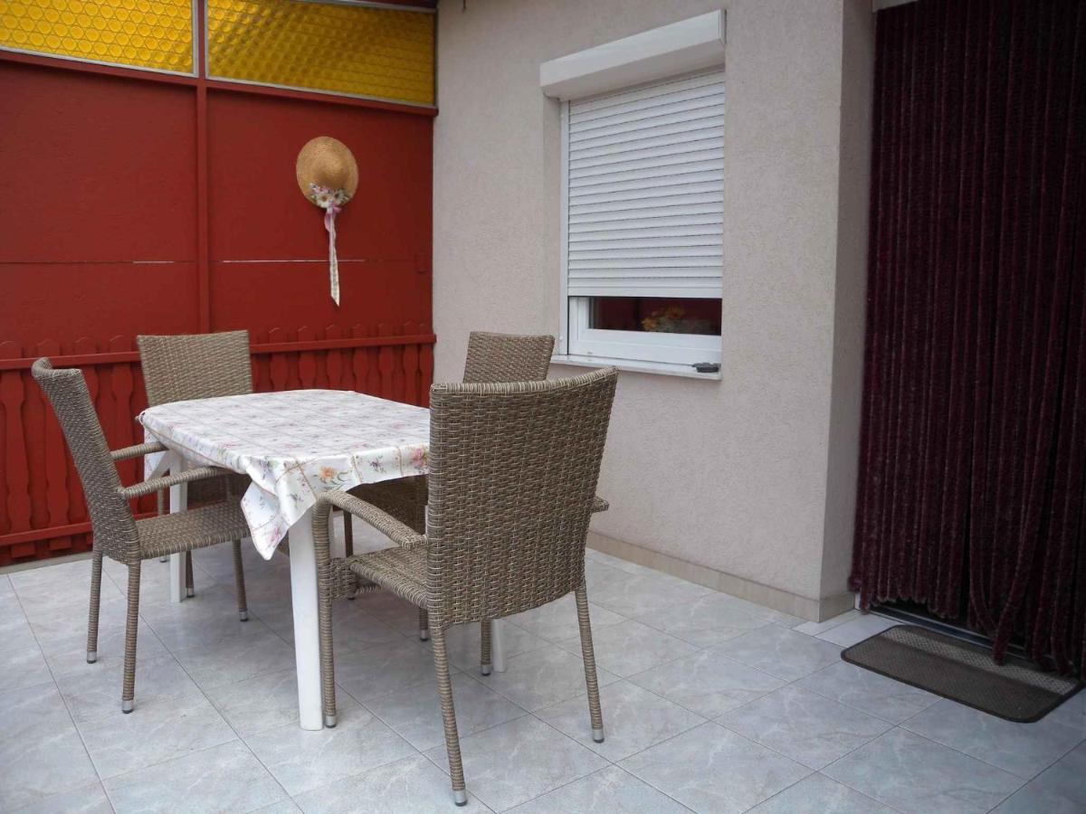 Apartment In Siofok/Balaton 19992 Экстерьер фото